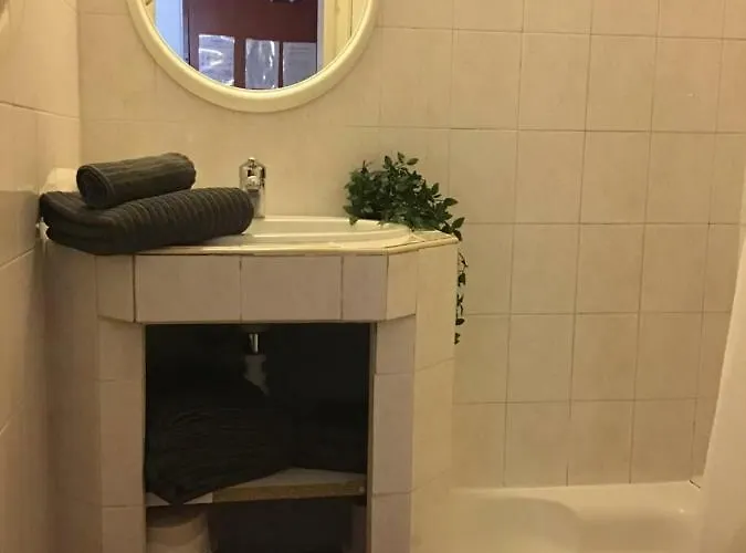 Отель Les Gentianes