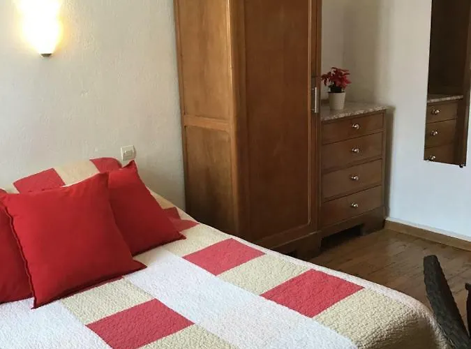 Отель Les Gentianes