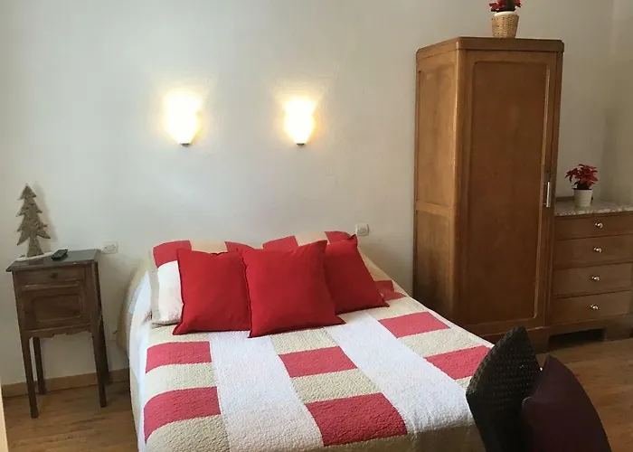 Отель Les Gentianes 3*