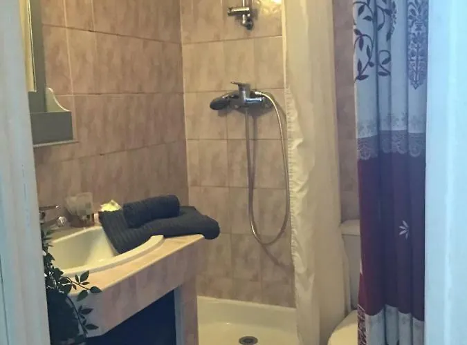 Отель Les Gentianes 3*